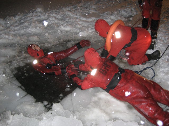 ICE RESCUE TRAINING BEDFORD HILLS MEMORIAL PARK